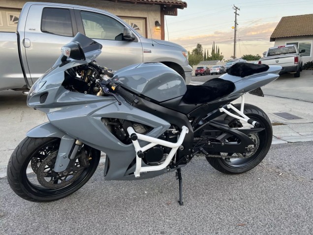 Suzuki GSXR 600 / GSXR 750 Motorrad Verkleidung Kit 2006-2007 - Nardo Grau