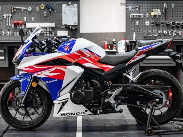 Honda CBR400R Motorrad Verkleidung 2022 - Weiss Rot Blau