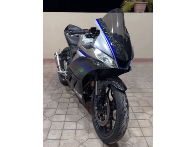 Yamaha YZF R3/R25 Motorrad Verkleidung 2022-2024 - Marble Schwarz Silber Blau Geschmiedet Carbonfaser Stil