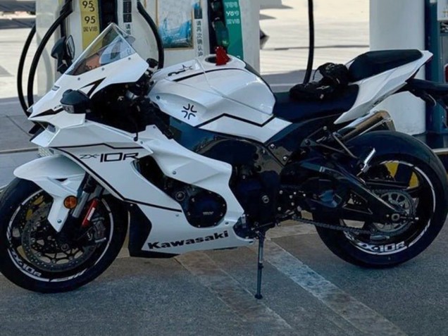 Kawasaki ZX10R Motorrad Verkleidung 2021-2025 - Weiss Schwarz Streifen